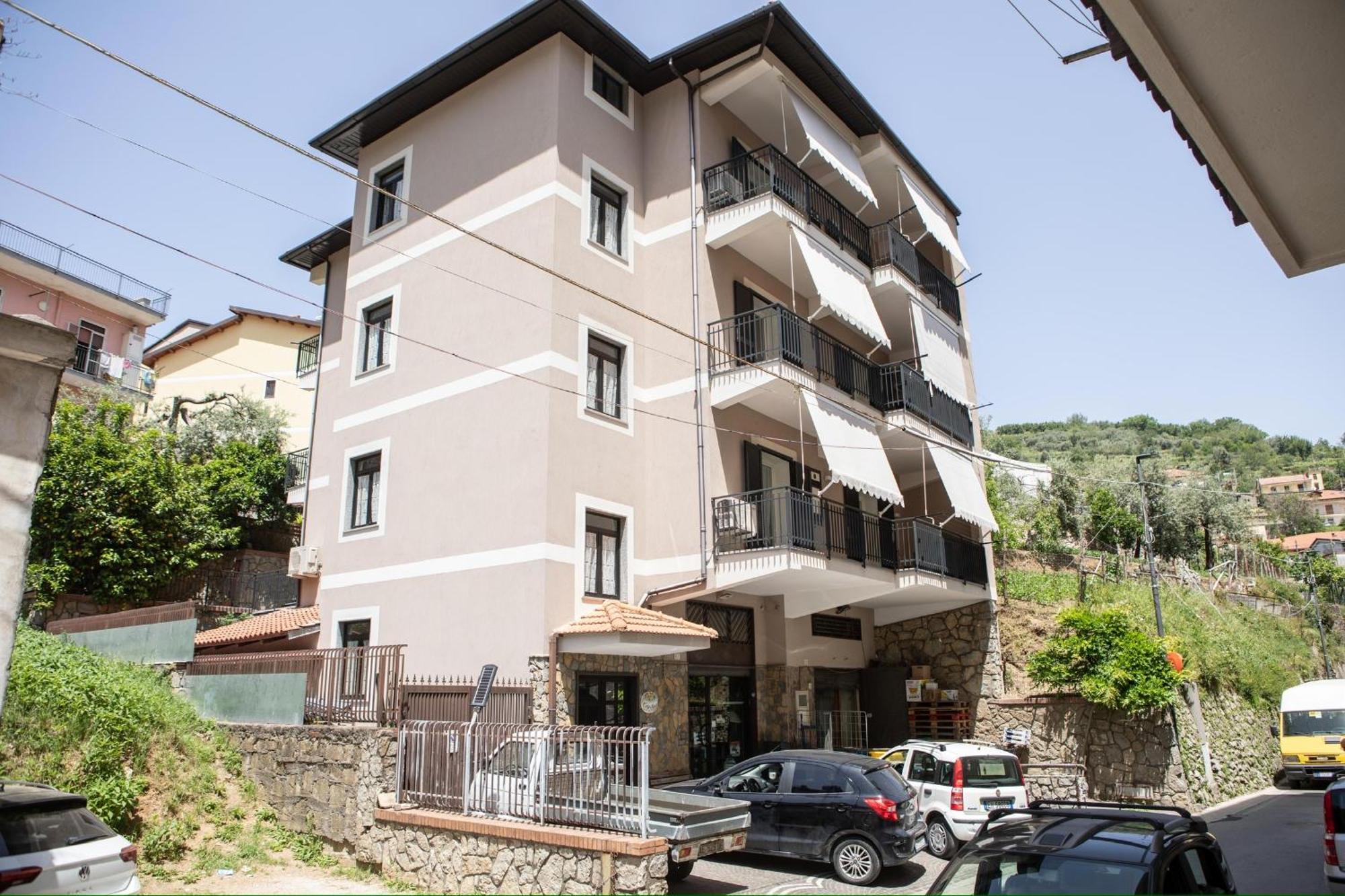 Casa Anna Apartments Pimonte Luaran gambar